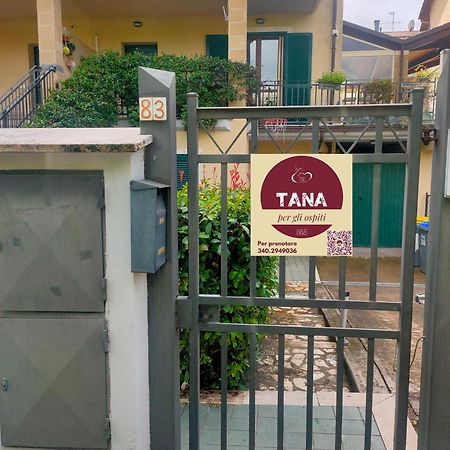 Апартаменты Tana Per Gli Ospiti Терни Экстерьер фото